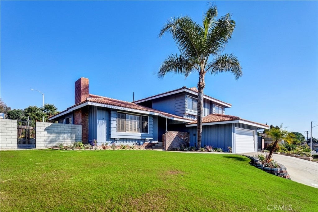 714 W Avenida De La Merced - Photo 1