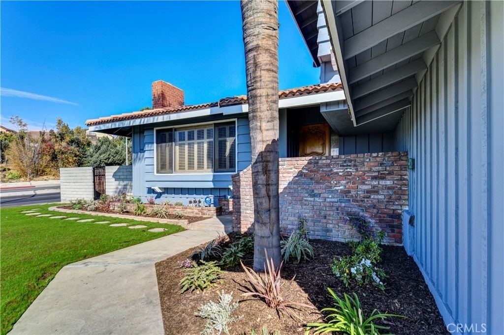 714 W Avenida De La Merced - Photo 2
