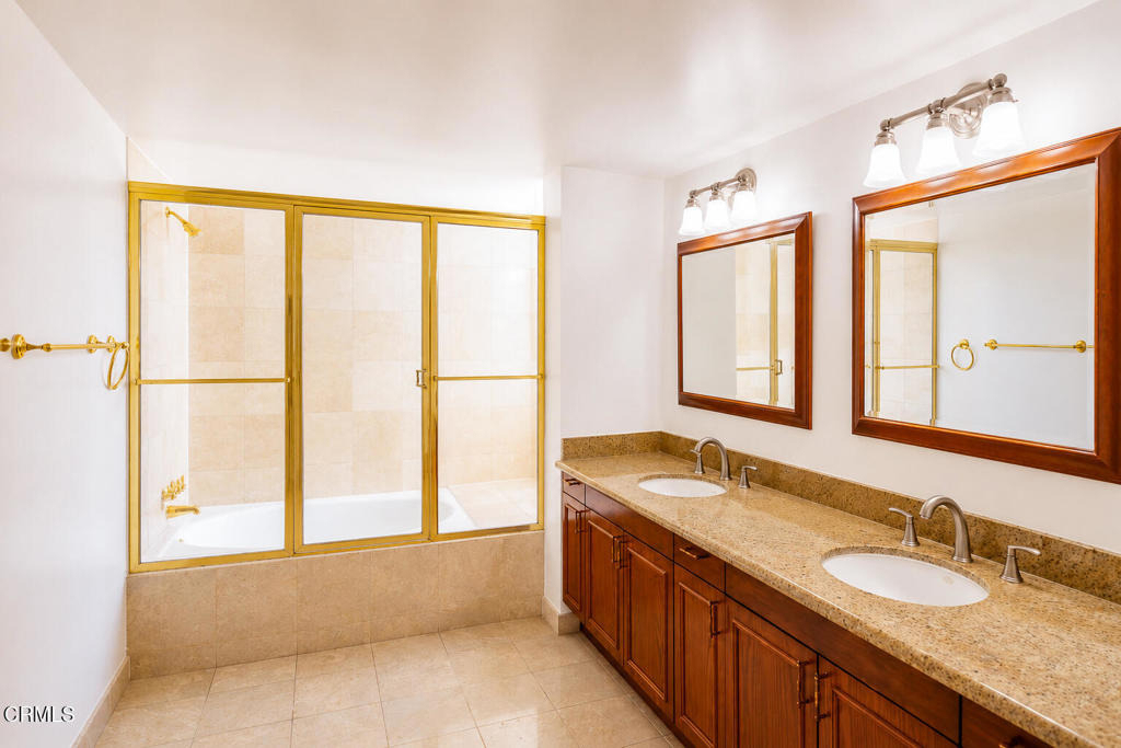 345 Pioneer Drive - Photo 7