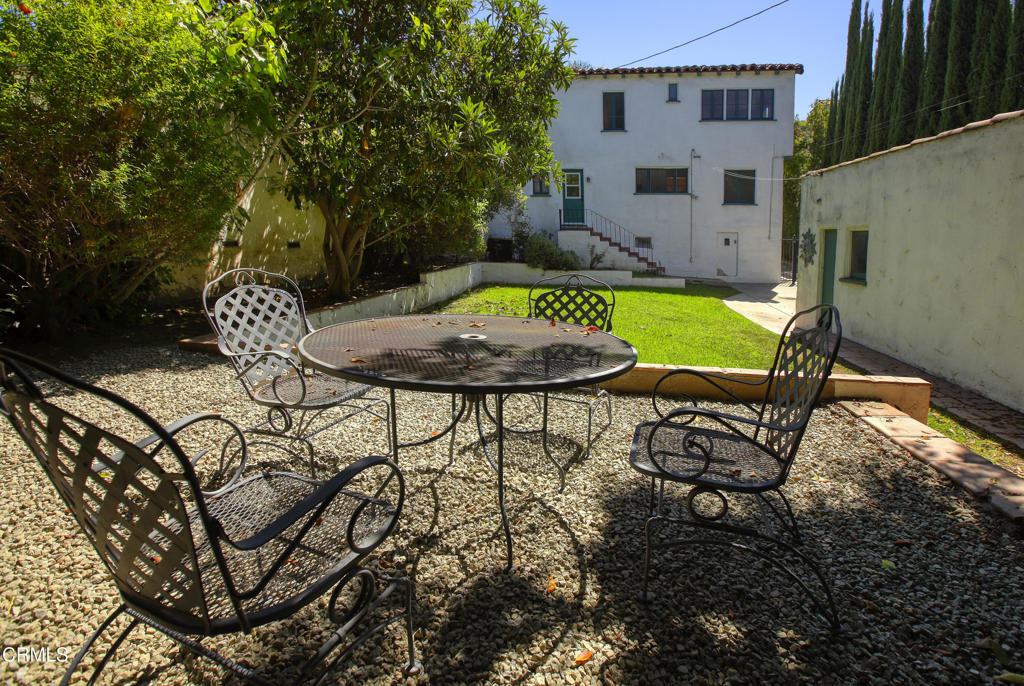 1233 N Isabel Street - Photo 18