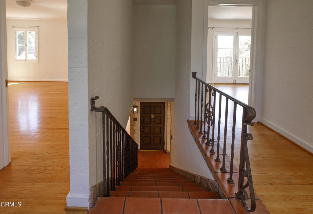1233 N Isabel Street - Photo 11