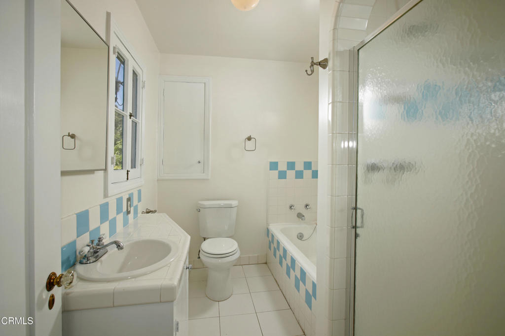 1233 N Isabel Street - Photo 15