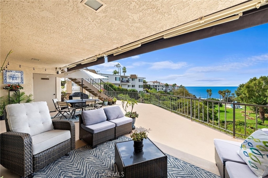 320 Encino Lane - Photo 3