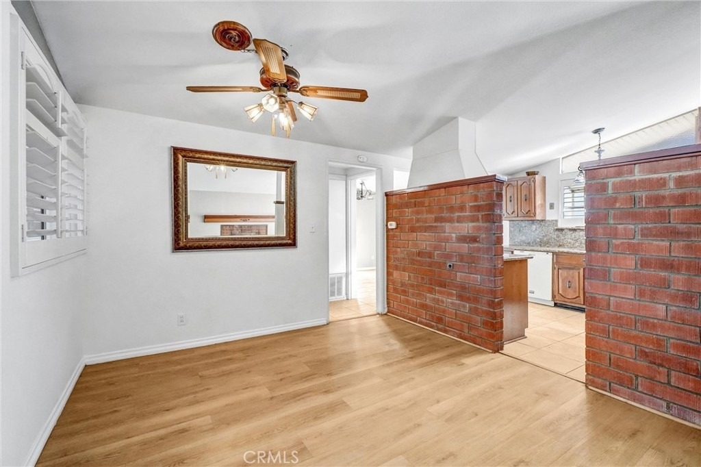 502 S Broder - Photo 7