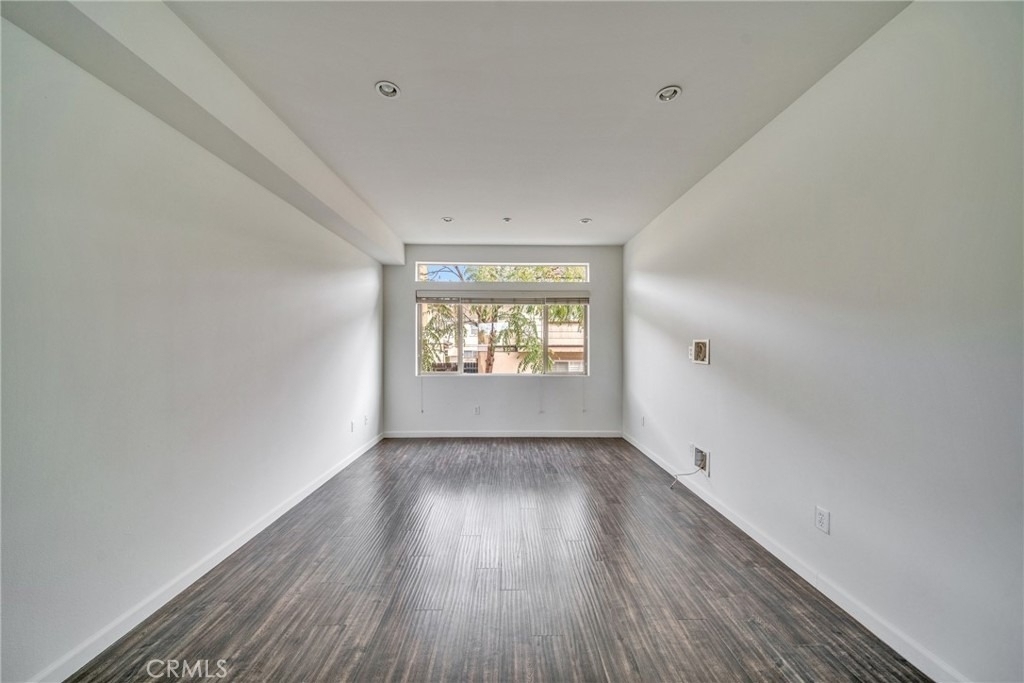 825 W Duarte Road - Photo 12