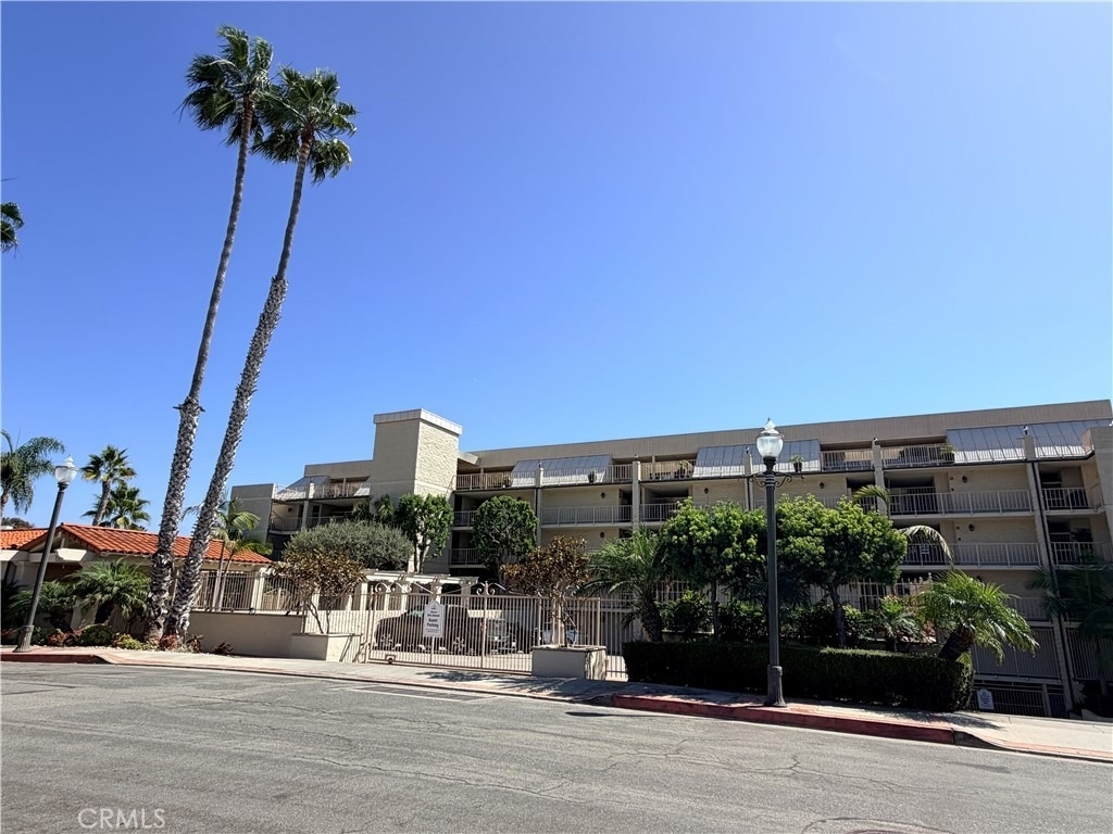 405 Avenida Granada - Photo 12