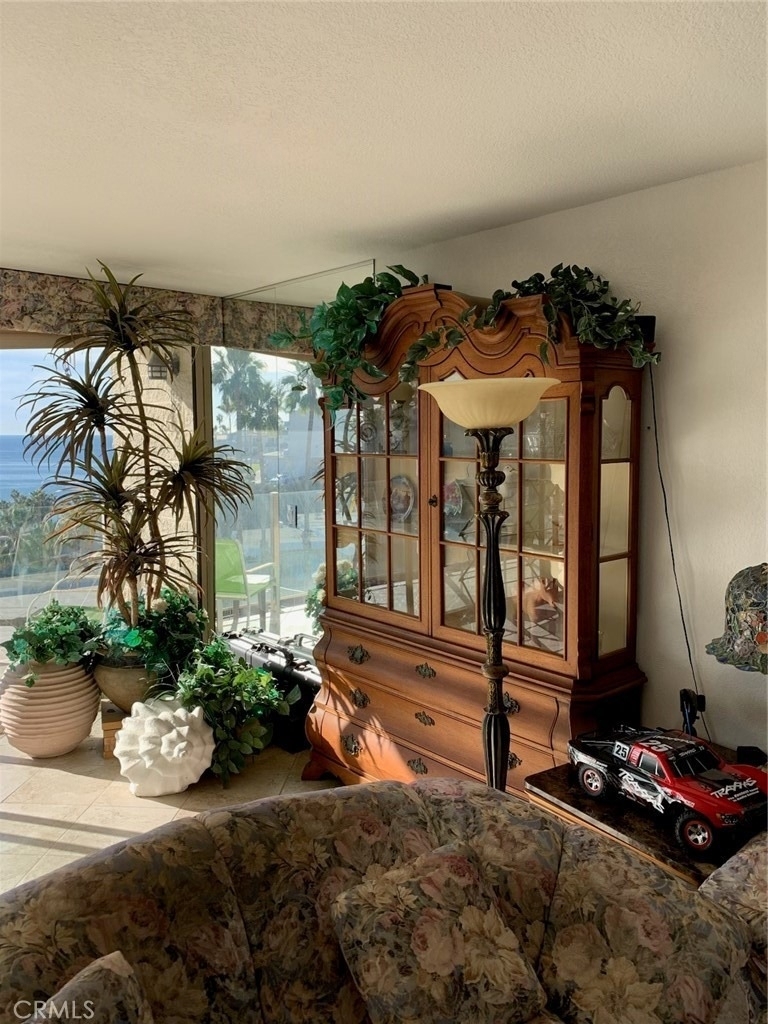 405 Avenida Granada - Photo 8