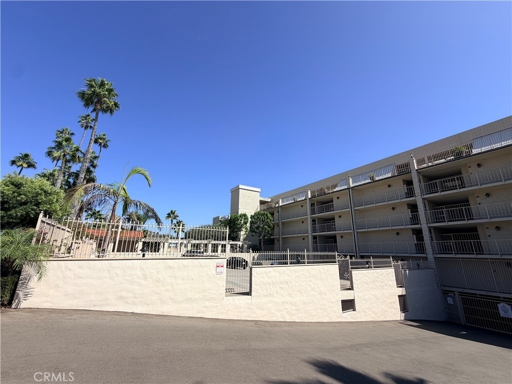 405 Avenida Granada - Photo 22