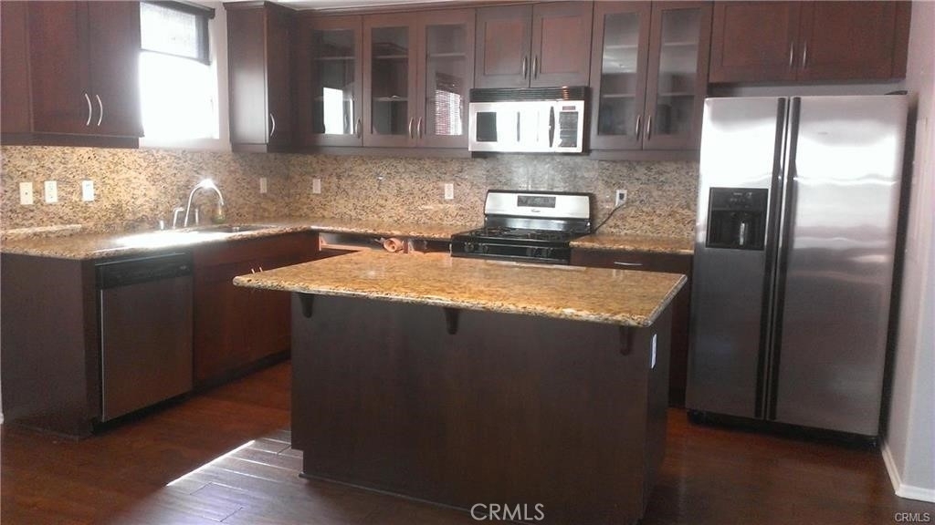 215 N Main - Photo 1