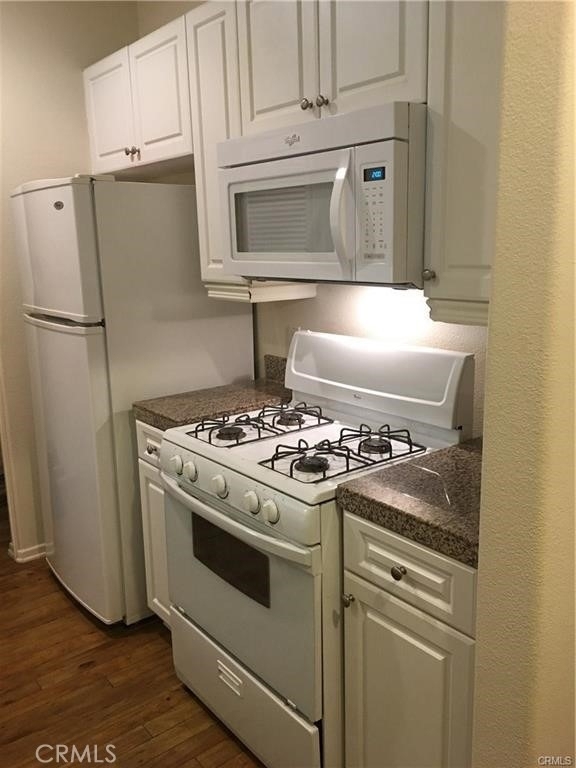 2211 Watermarke - Photo 3