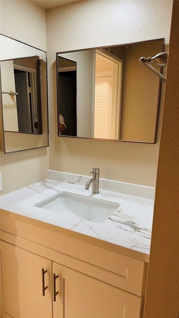 1329 Vista Serena - Photo 2