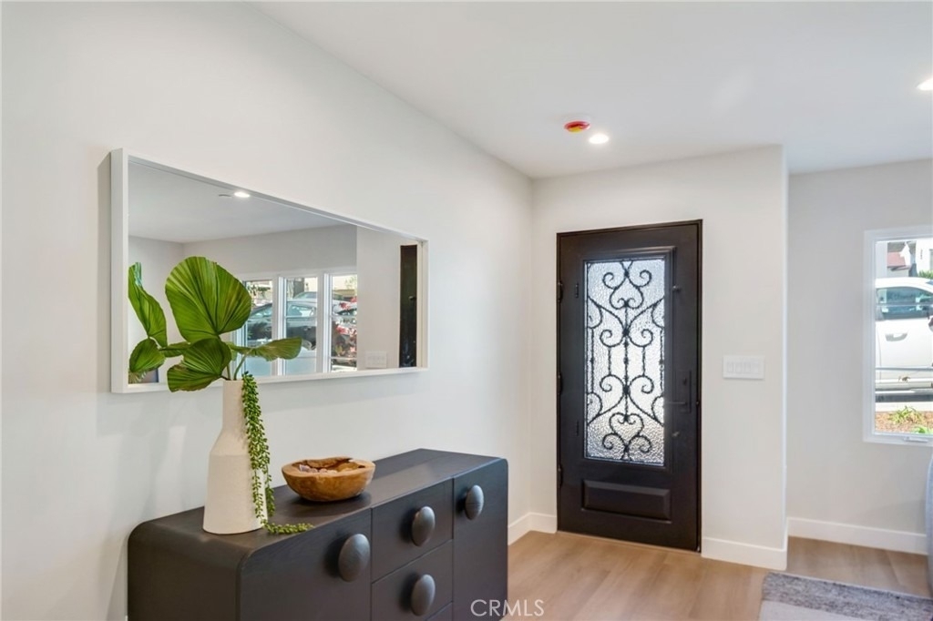 501 Elena Lane - Photo 1