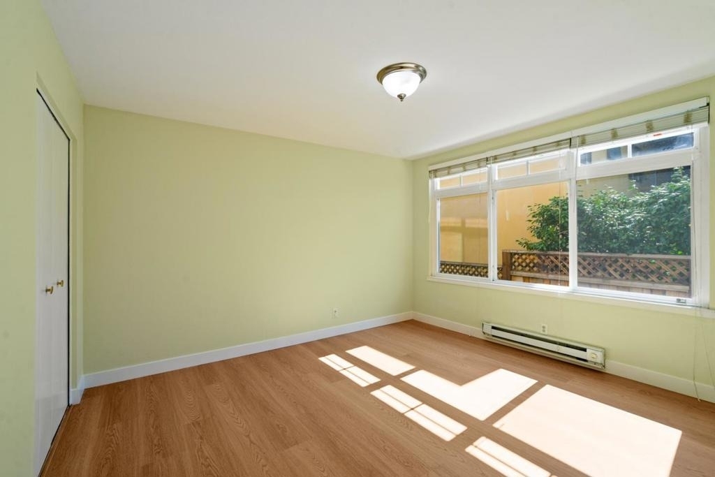 222 Laurel Street - Photo 4