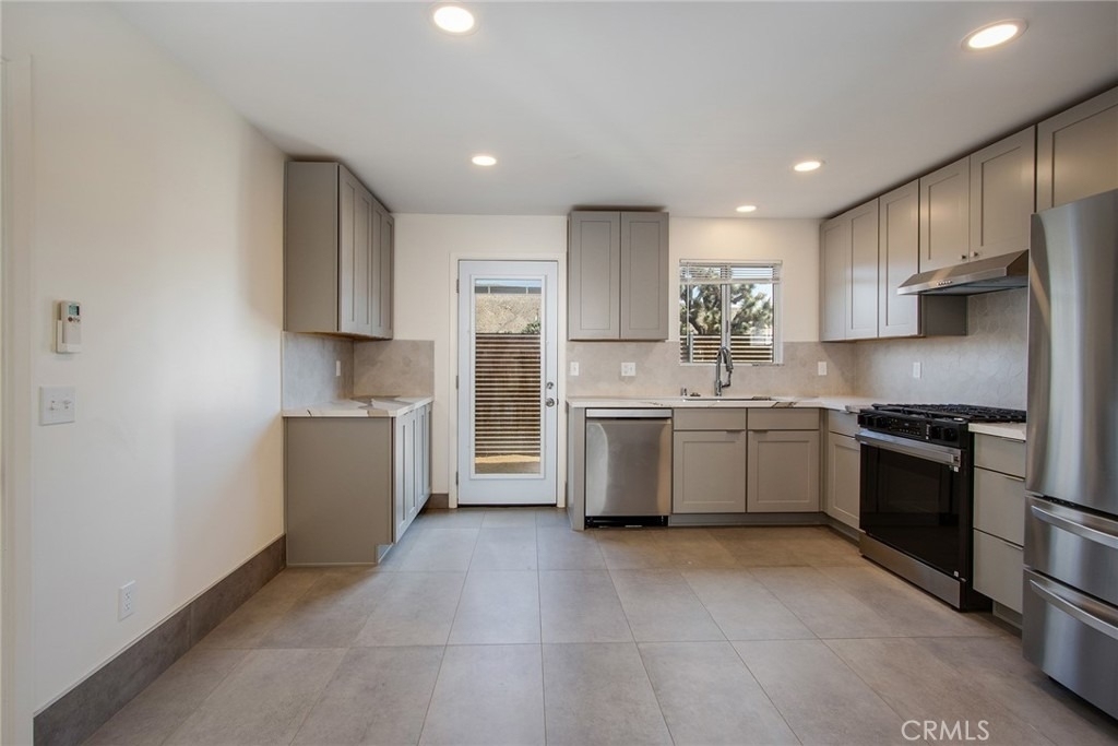 7412 Deer Trail - Photo 1