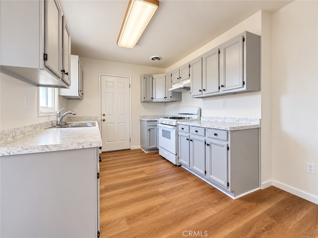 12394 Bryant Street - Photo 2