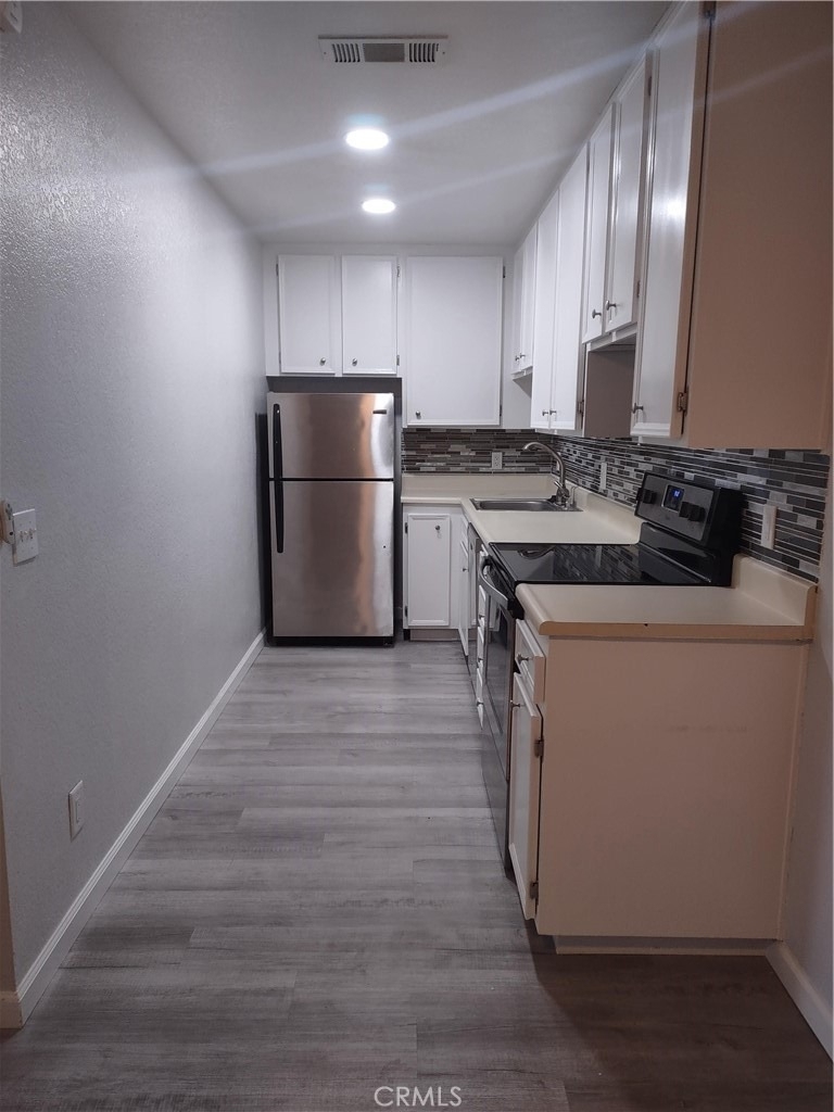 2810 N Arcadia Ct #202 - Photo 2