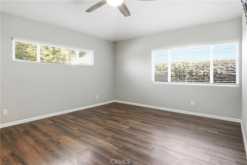 2367 Golden Avenue - Photo 8