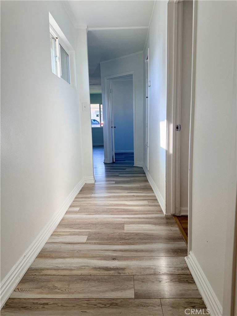 2075 Rialto Ave - Photo 2