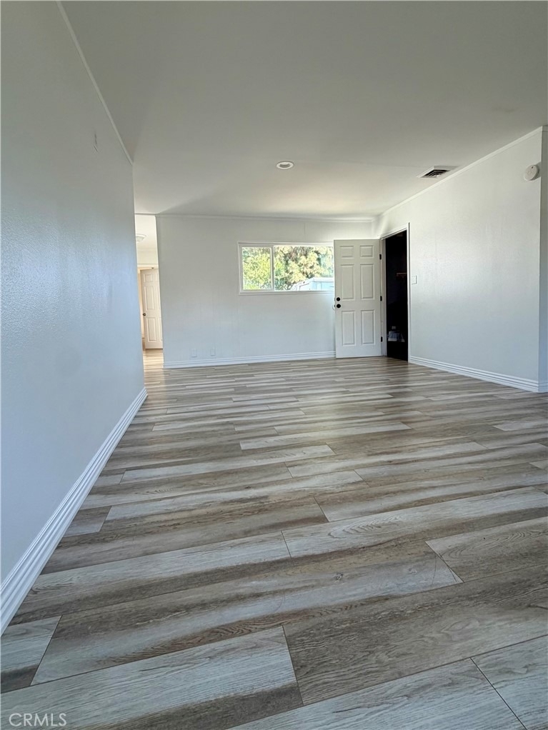 2075 Rialto Ave - Photo 7