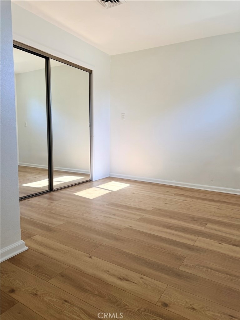 2075 Rialto Ave - Photo 5