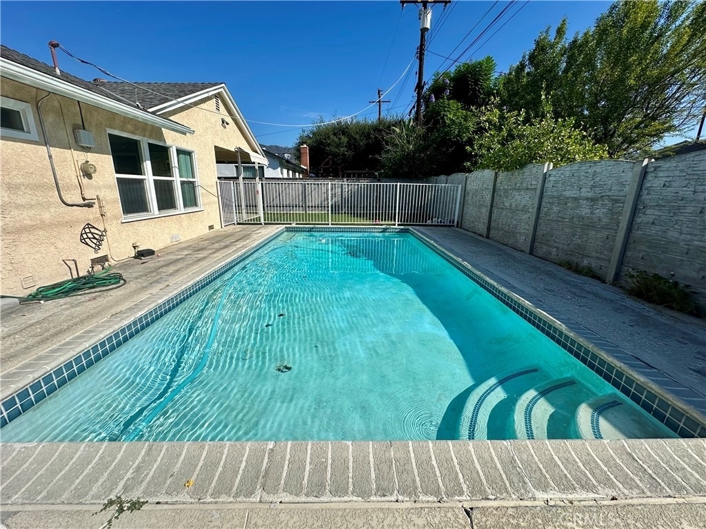354 S Pepper Avenue - Photo 24