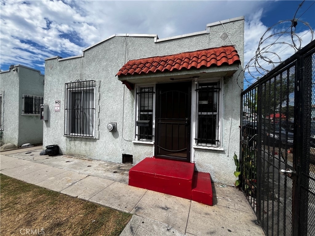 6325 S Figueroa Street - Photo 2