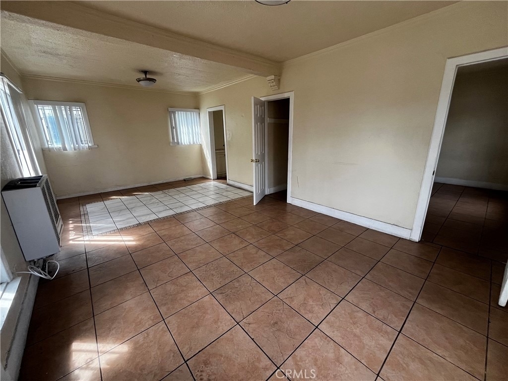 6325 S Figueroa Street - Photo 5
