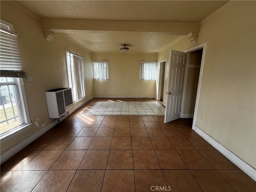6325 S Figueroa Street - Photo 6
