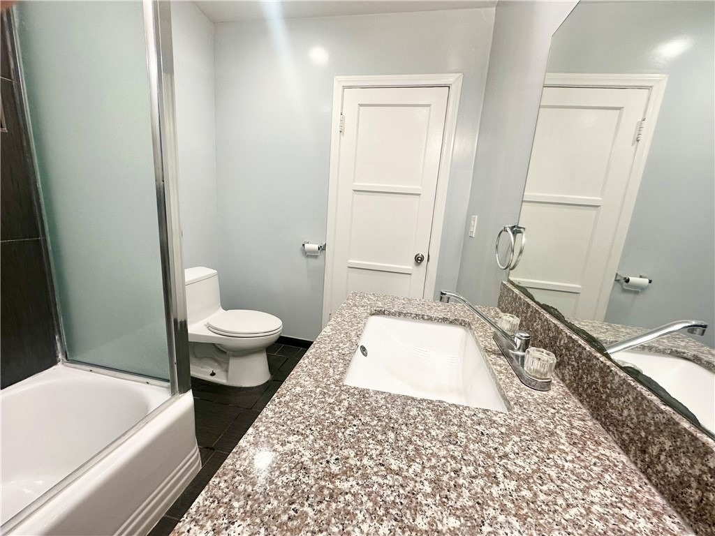 15746 1/2 Magnolia Boulevard - Photo 5