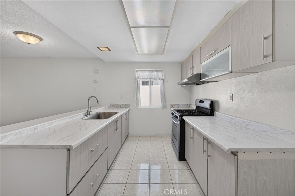 1111 E Emerson Avenue - Photo 5