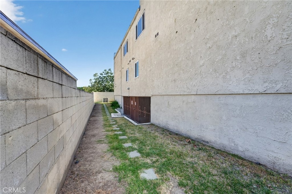 1111 E Emerson Avenue - Photo 13