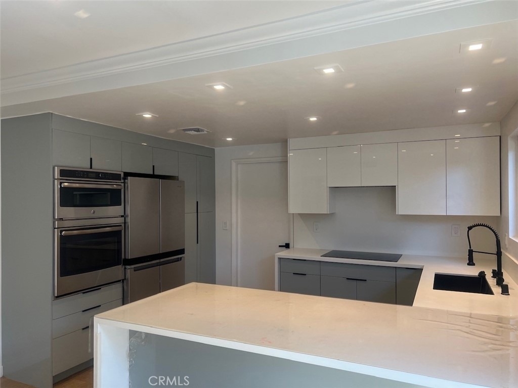 8706 Ardendale Avenue - Photo 9