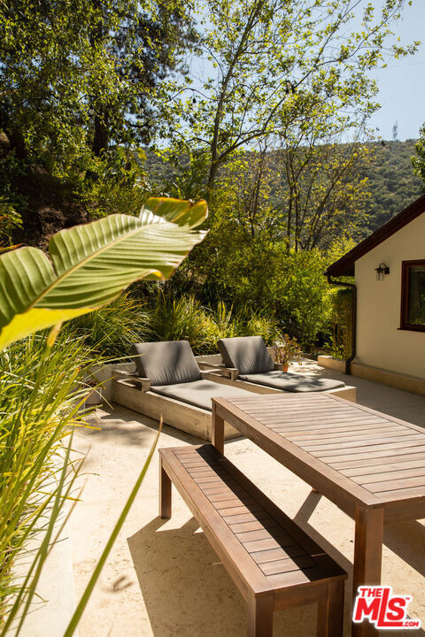 3626 Mandeville Canyon Road - Photo 60