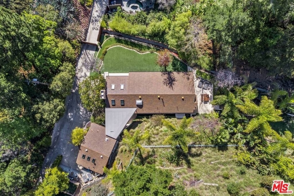 3626 Mandeville Canyon Road - Photo 69