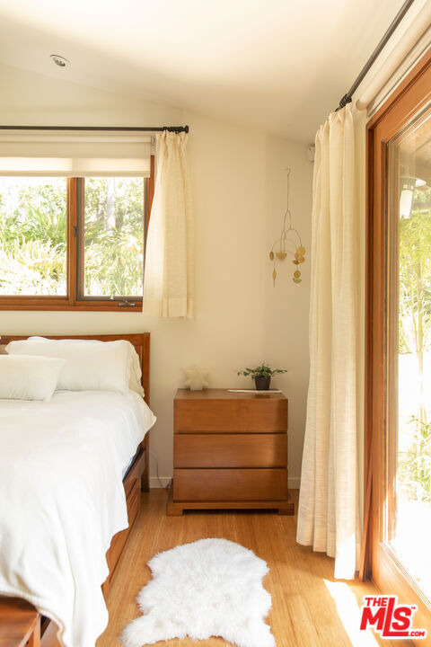 3626 Mandeville Canyon Road - Photo 22