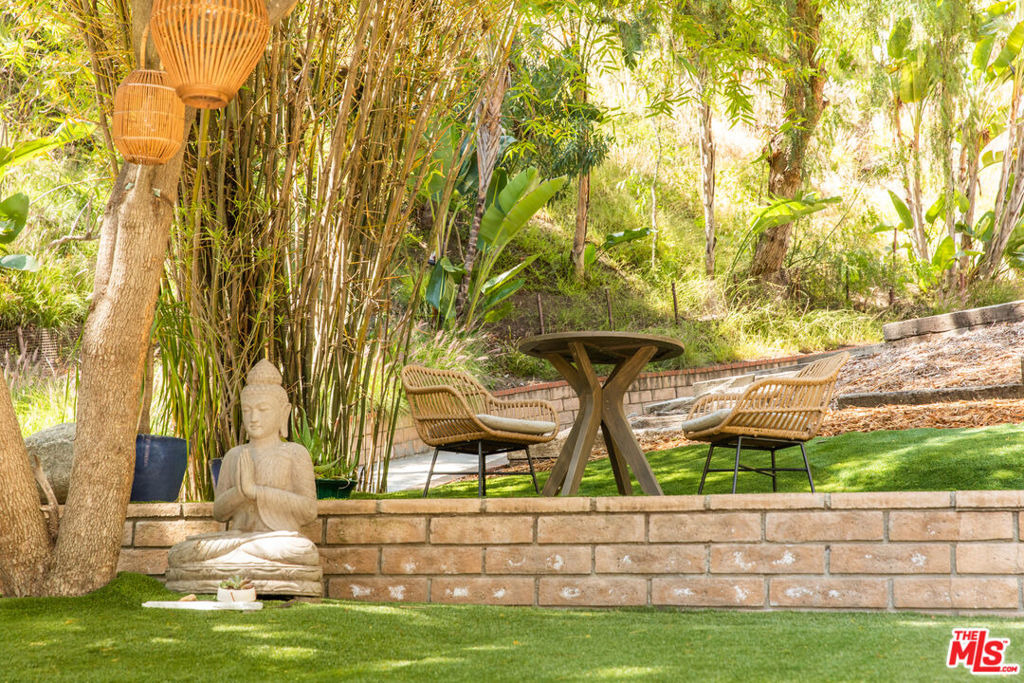 3626 Mandeville Canyon Road - Photo 47