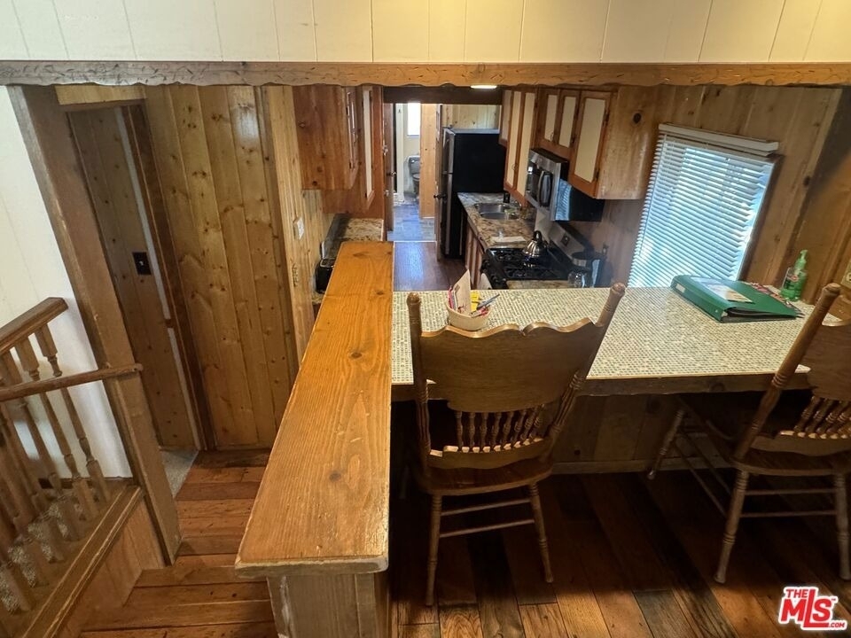 42696 Cougar Road - Photo 2