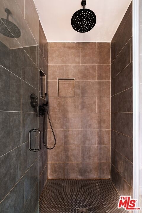 465 Westmount Drive - Photo 32