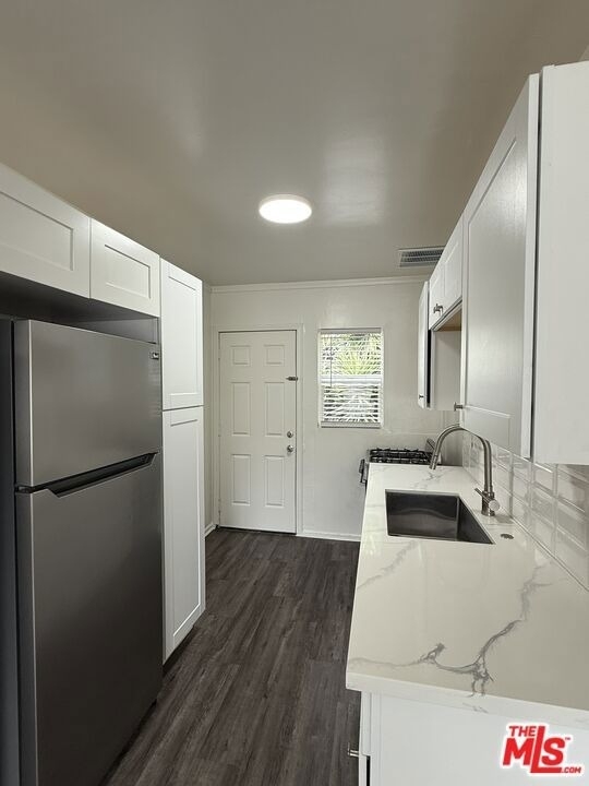 3117 W 36th Street - Photo 3