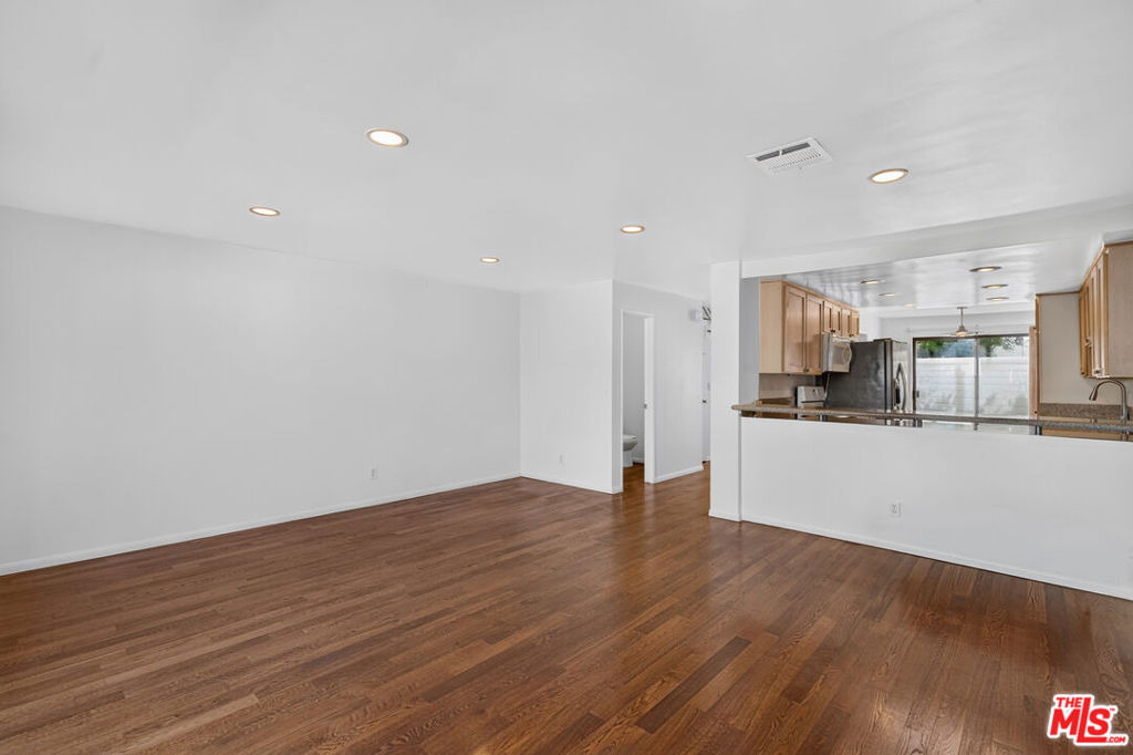 2519 Kansas Avenue - Photo 7