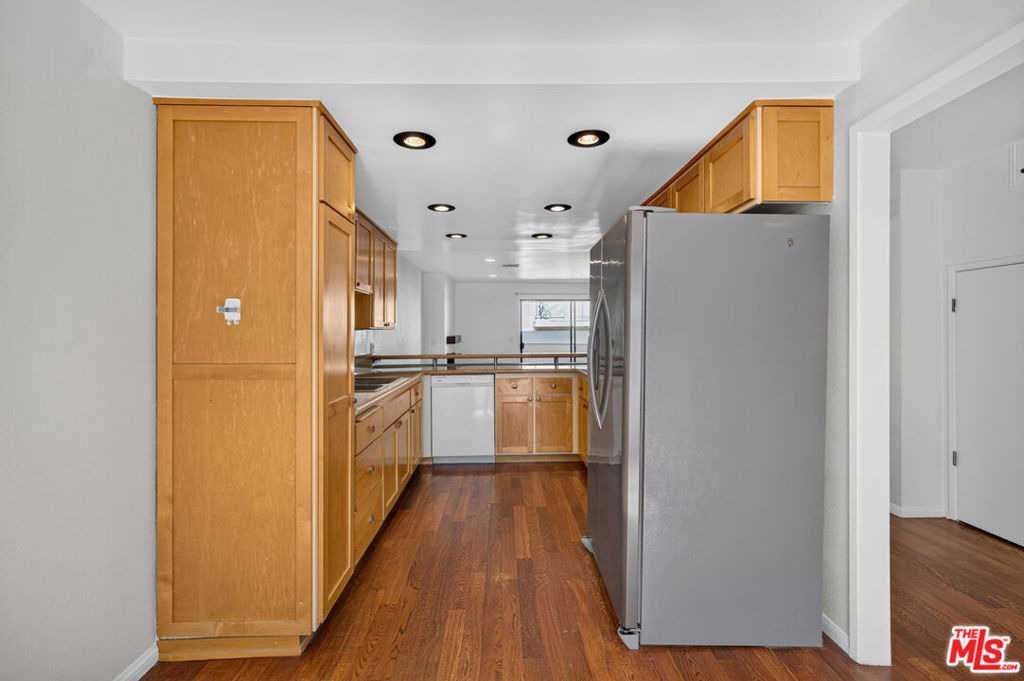 2519 Kansas Avenue - Photo 10