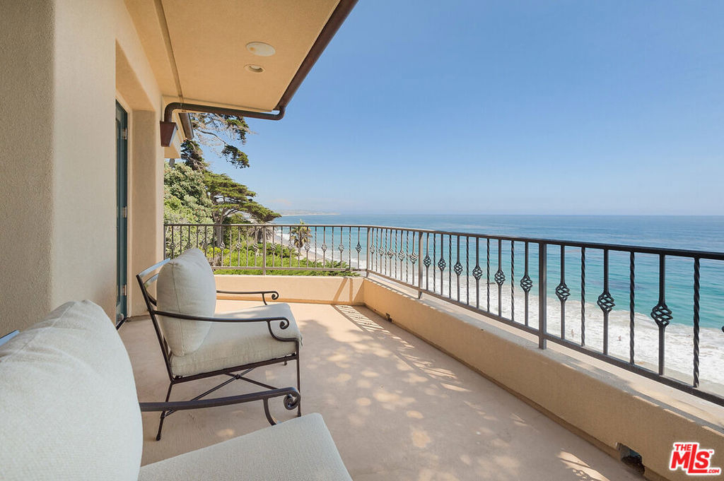 31776 Broad Beach Road - Photo 16