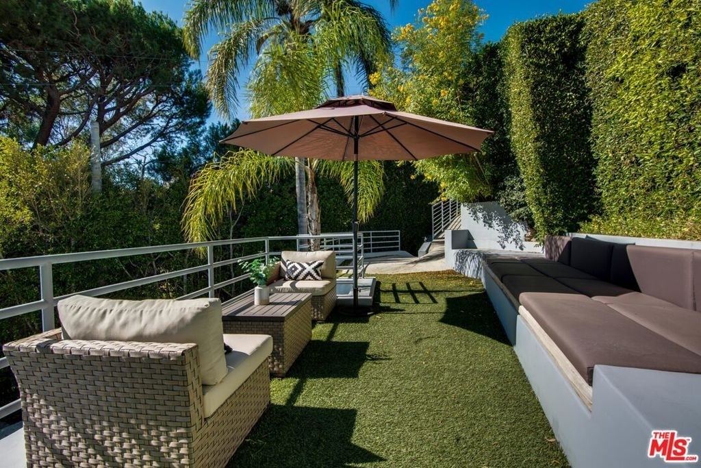 8954 St Ives Drive - Photo 35