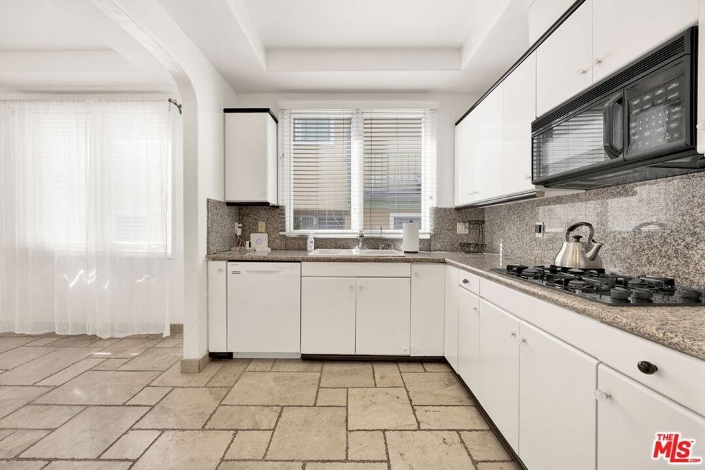 11952 Montana Avenue - Photo 3