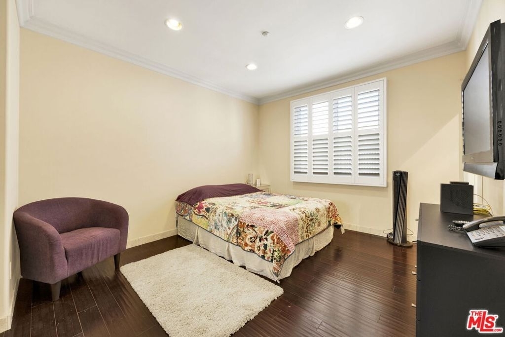 11952 Montana Avenue - Photo 17