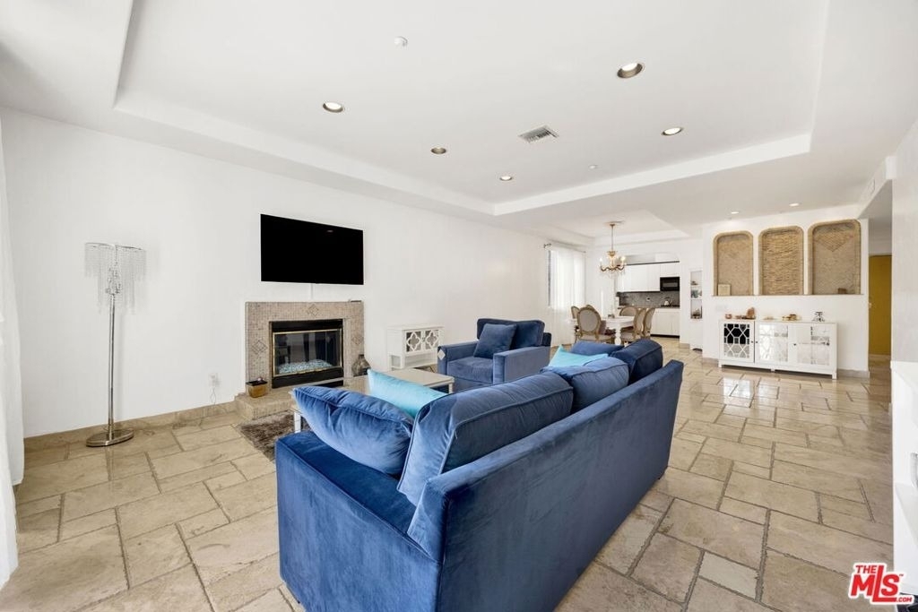 11952 Montana Avenue - Photo 11