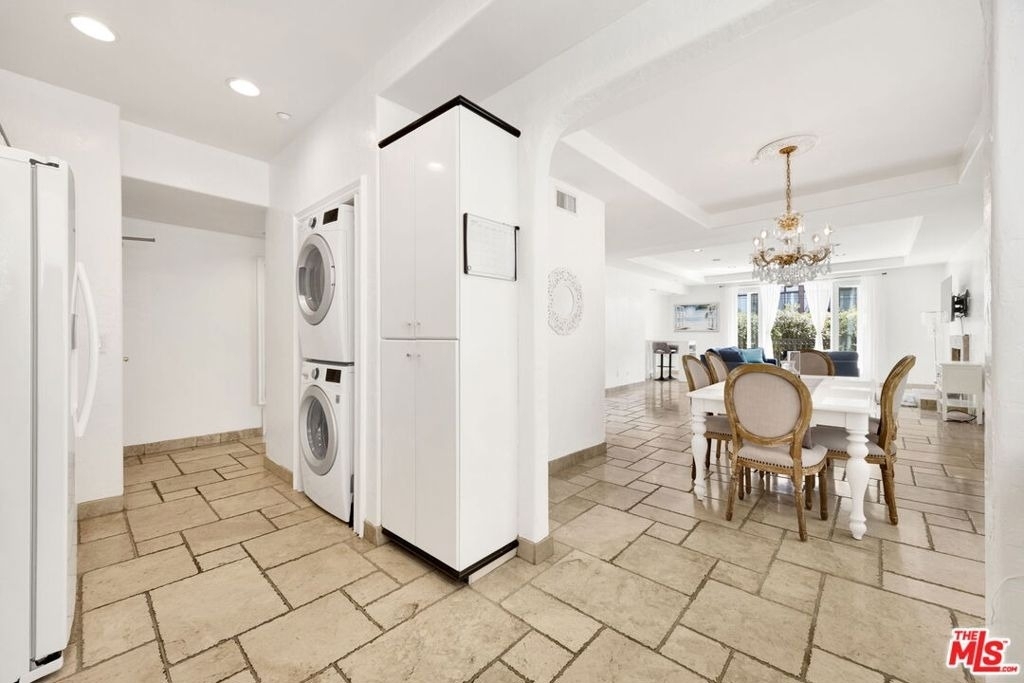 11952 Montana Avenue - Photo 1