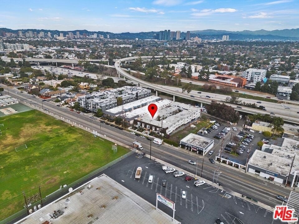 2884 Sawtelle Boulevard - Photo 9