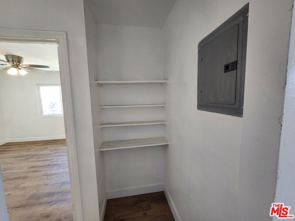1499 W 35th Place - Photo 13