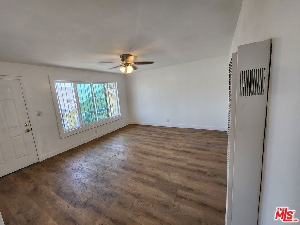 1499 W 35th Place - Photo 7
